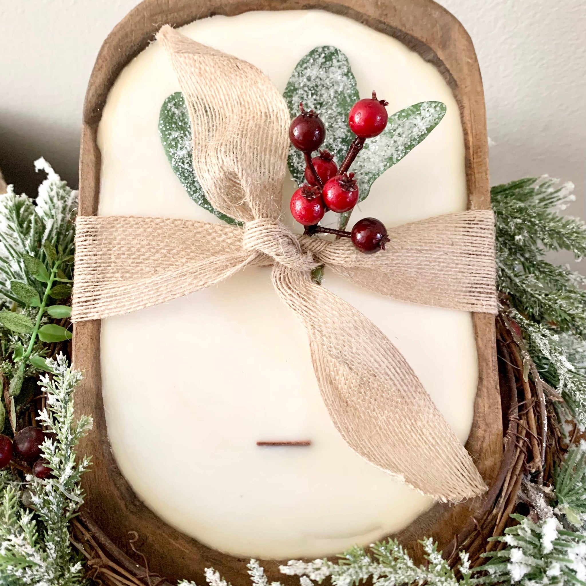 Neutral/Fall/Holiday Decor | Medium Brown Dough Bowl Candle: Fraser Fir / Holiday Decor(burlap with replica berries and wintergreens)